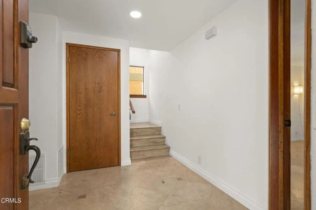 292 Highland Drive, Oxnard, CA 93035