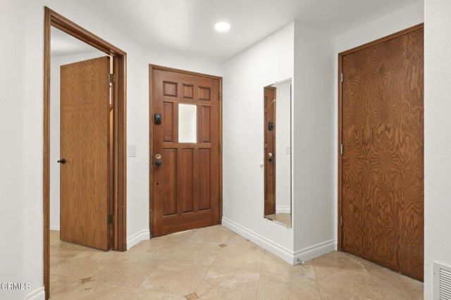 292 Highland Drive, Oxnard, CA 93035