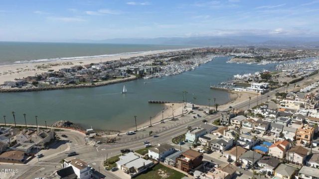 292 Highland Drive, Oxnard, CA 93035