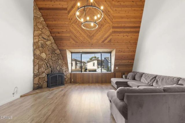 292 Highland Drive, Oxnard, CA 93035