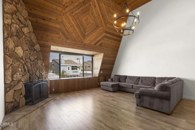 292 Highland Drive, Oxnard, CA 93035