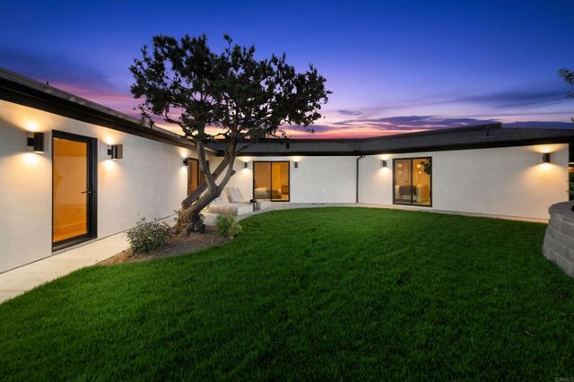 1553 Copa De Oro Drive, La Jolla, CA 92037