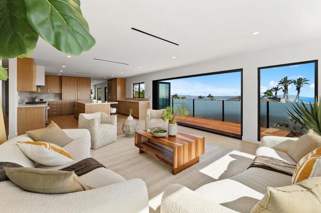 1553 Copa De Oro Drive, La Jolla, CA 92037
