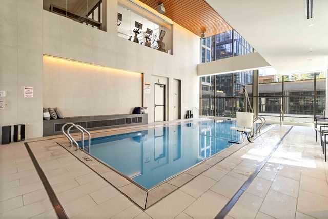 133 Seaport Blvd 2007, Boston, MA 02210