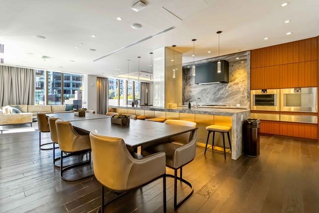 133 Seaport Blvd 2007, Boston, MA 02210