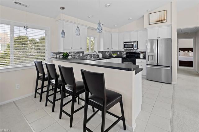 2737 Sandfiddler RD, Virginia Beach, VA 23456