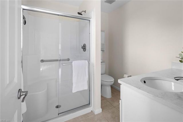 2737 Sandfiddler RD, Virginia Beach, VA 23456