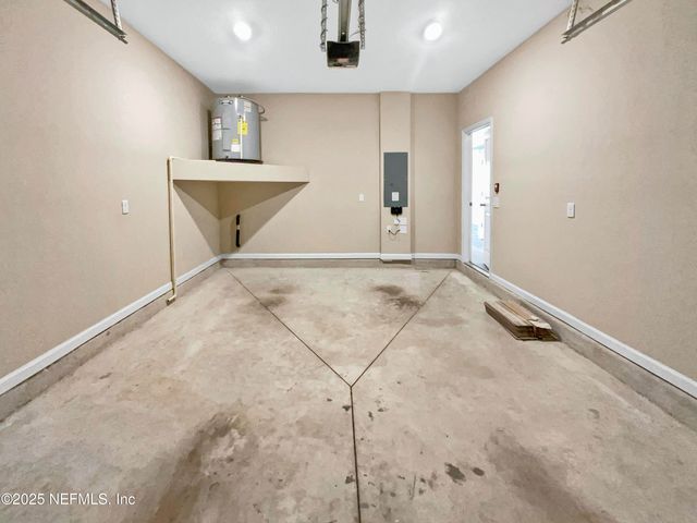 10357 BENSON LAKE Drive, Jacksonville, FL 32222