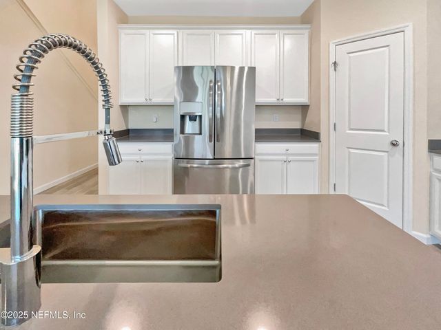 10357 BENSON LAKE Drive, Jacksonville, FL 32222