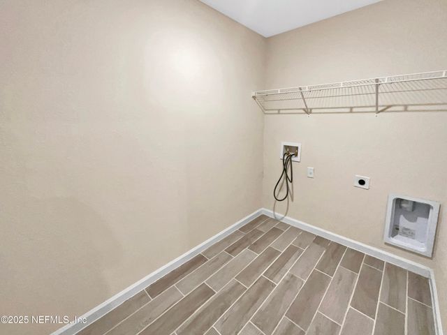 10357 BENSON LAKE Drive, Jacksonville, FL 32222