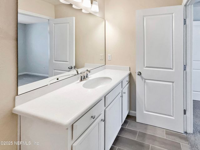 10357 BENSON LAKE Drive, Jacksonville, FL 32222