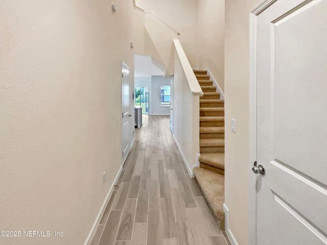 10357 BENSON LAKE Drive, Jacksonville, FL 32222