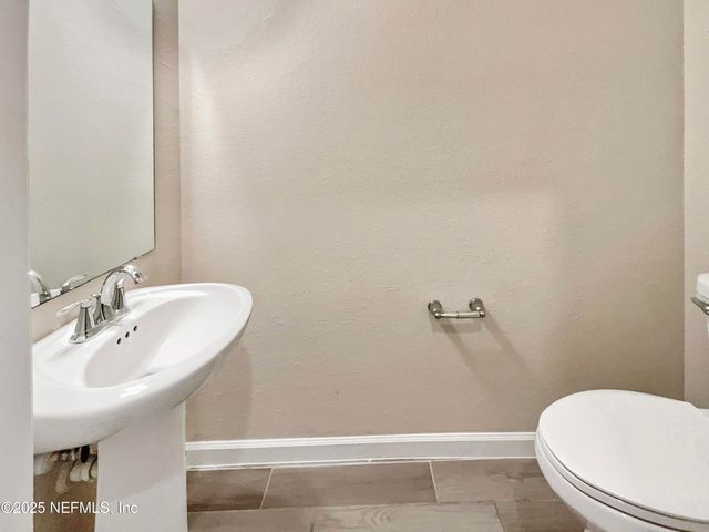 10357 BENSON LAKE Drive, Jacksonville, FL 32222