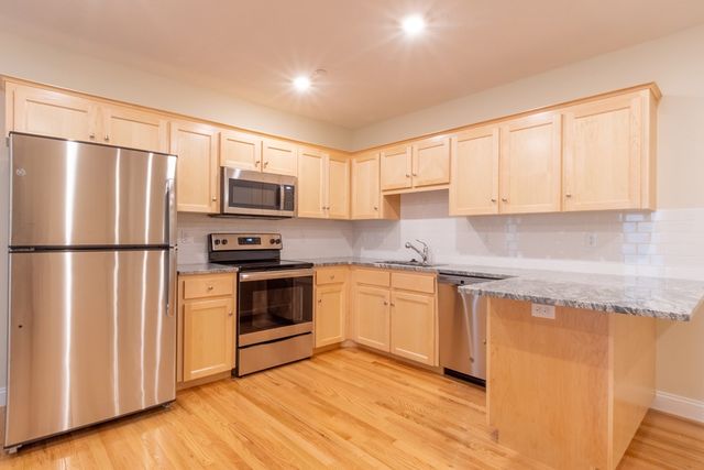 80 North Meadows Road 105, Medfield, MA 02052