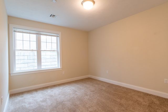 80 North Meadows Road 105, Medfield, MA 02052