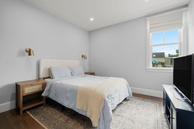 32 Pearl St 3, Boston, MA 02125