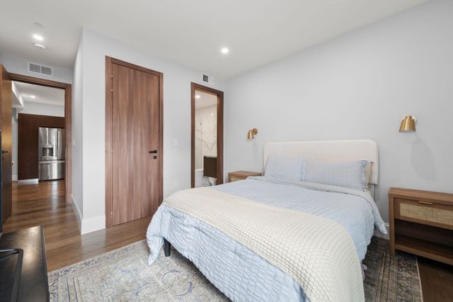 32 Pearl St 3, Boston, MA 02125