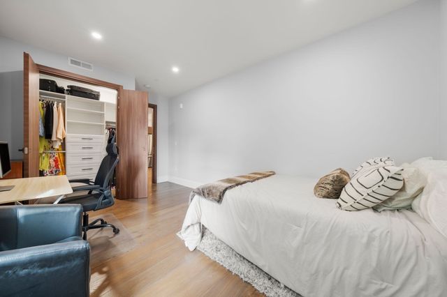 32 Pearl St 3, Boston, MA 02125