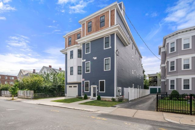 32 Pearl St 3, Boston, MA 02125
