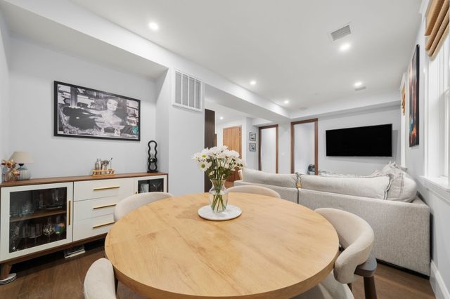 32 Pearl St 3, Boston, MA 02125