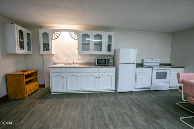 3430 Laurel Ridge Way, Sevierville, TN 37862