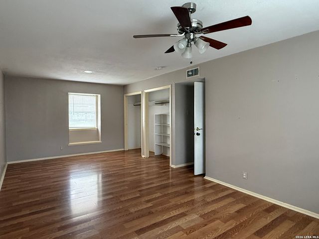 105 Cordoba Cir, Universal City, TX 78148