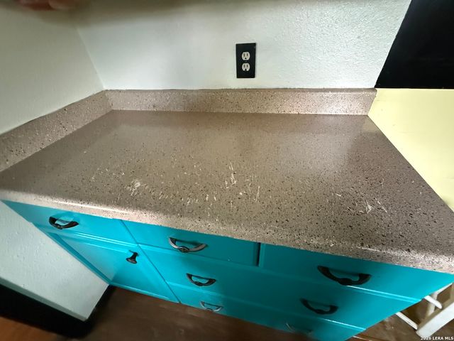 105 Cordoba Cir, Universal City, TX 78148