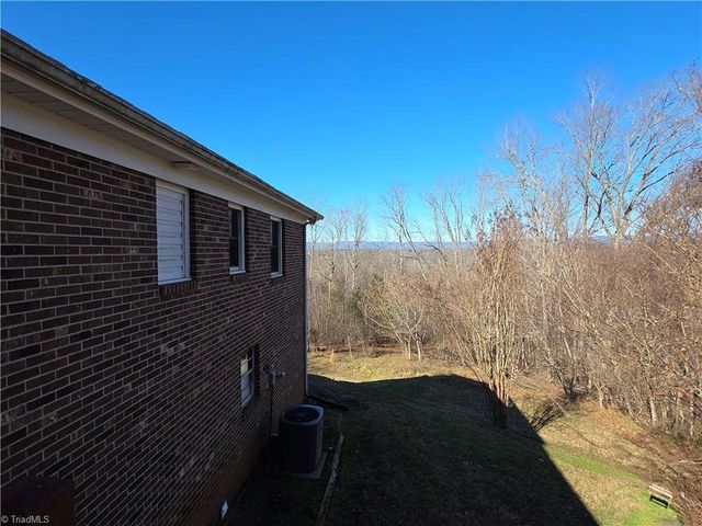 166 Town Lane, Mount Airy, NC 27030