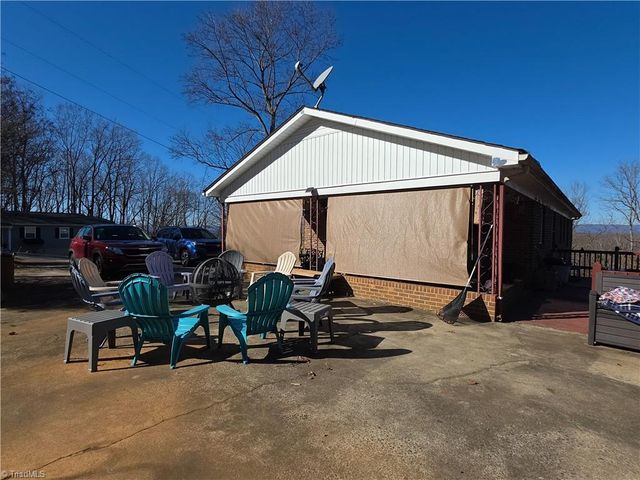 166 Town Lane, Mount Airy, NC 27030