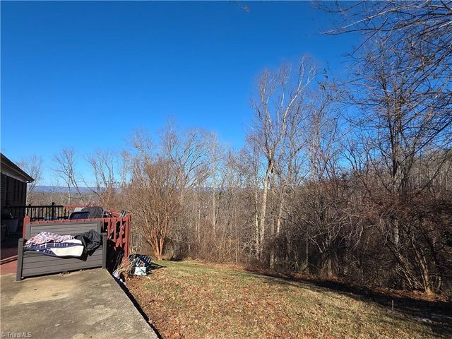 166 Town Lane, Mount Airy, NC 27030