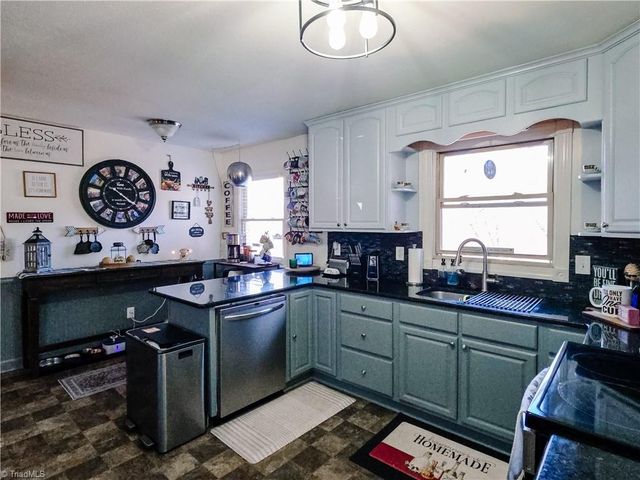 166 Town Lane, Mount Airy, NC 27030