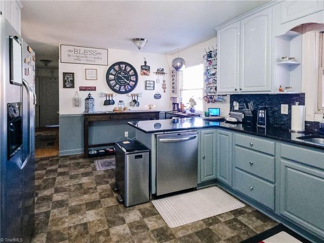 166 Town Lane, Mount Airy, NC 27030