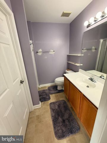 20 GUILFORD PL, Burlington, NJ 08016