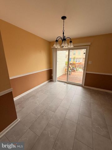 20 GUILFORD PL, Burlington, NJ 08016