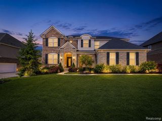 24503 Scenic Drive, South Lyon, MI 48178
