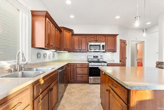 1502 Cypress Spring Drive, Fort Wayne, IN 46814