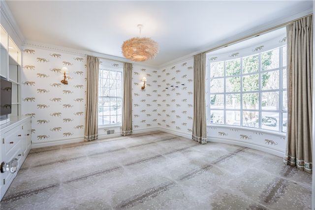 28 Mitchell Road, Pittsford, NY 14534