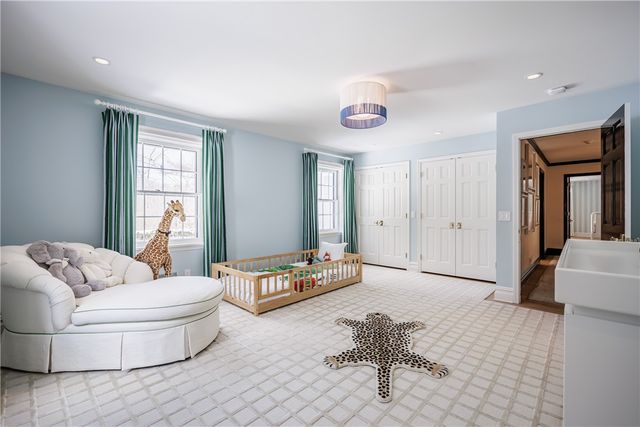 28 Mitchell Road, Pittsford, NY 14534