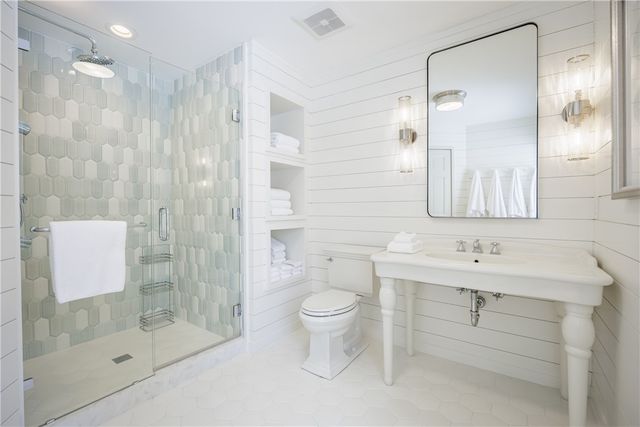 28 Mitchell Road, Pittsford, NY 14534