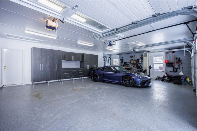 28 Mitchell Road, Pittsford, NY 14534