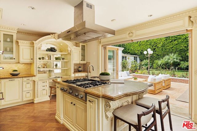 1617 N Orange Grove Avenue, Los Angeles, CA 90046