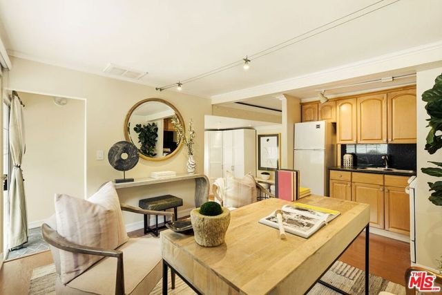 1617 N Orange Grove Avenue, Los Angeles, CA 90046