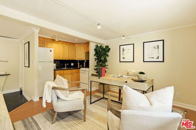 1617 N Orange Grove Avenue, Los Angeles, CA 90046