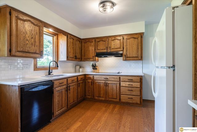 12519 Poppleton Avenue, Omaha, NE 68144