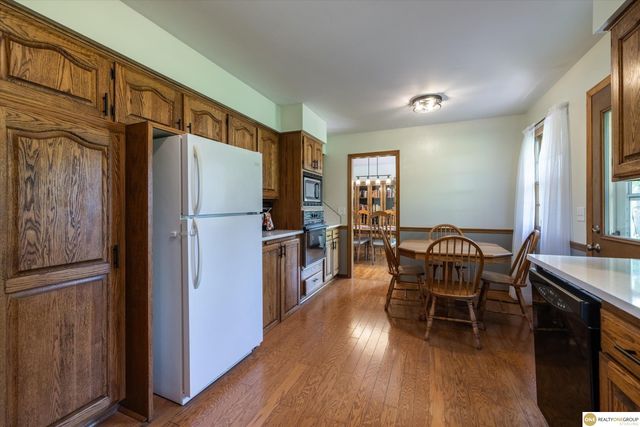 12519 Poppleton Avenue, Omaha, NE 68144