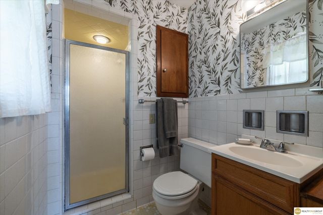 12519 Poppleton Avenue, Omaha, NE 68144