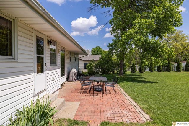 12519 Poppleton Avenue, Omaha, NE 68144