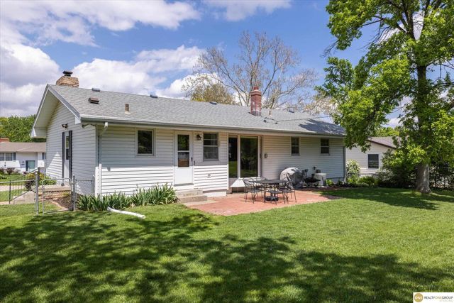 12519 Poppleton Avenue, Omaha, NE 68144