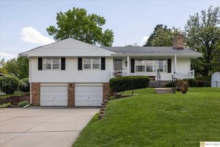 12519 Poppleton Avenue, Omaha, NE 68144