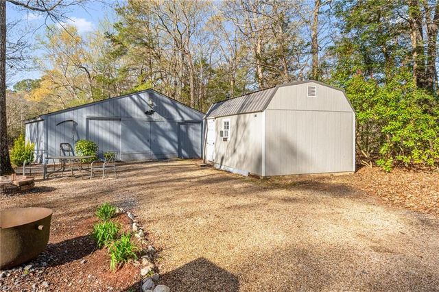 5288 Creekwood LN, Gloucester, VA 23061